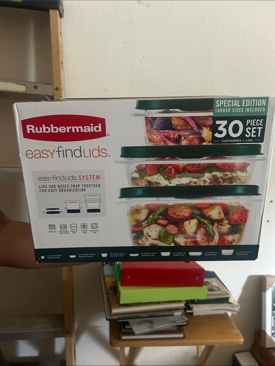 Rubbermaid Other - Rubbermaid Easy Find Lids 30-Piece Food Storage Set with Green Lids